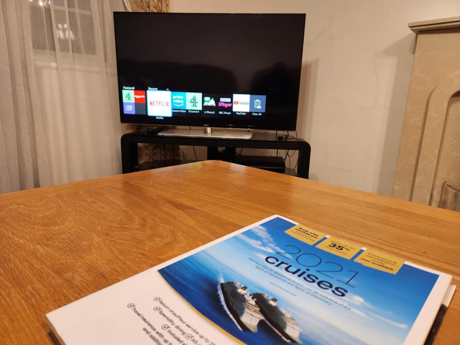 D Elmdon Homestay Shared 4 Bedrooms Бирмингем Экстерьер фото