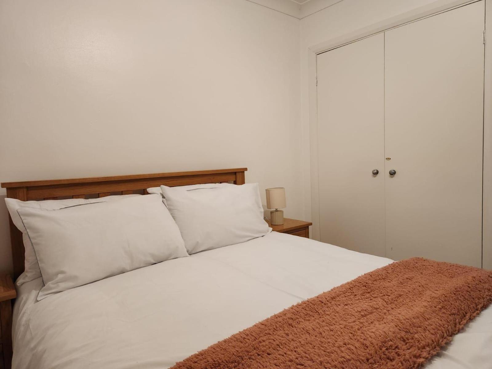 D Elmdon Homestay Shared 4 Bedrooms Бирмингем Экстерьер фото